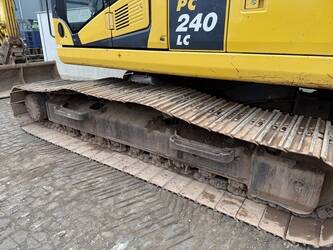 2020-komatsu-pc240lc-11e0-48034157