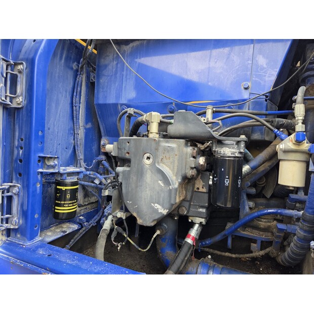 2014 Komatsu PC290LC-10-48034180