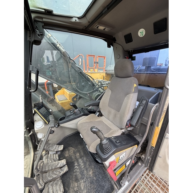 2016 Volvo EC250EL-48034294