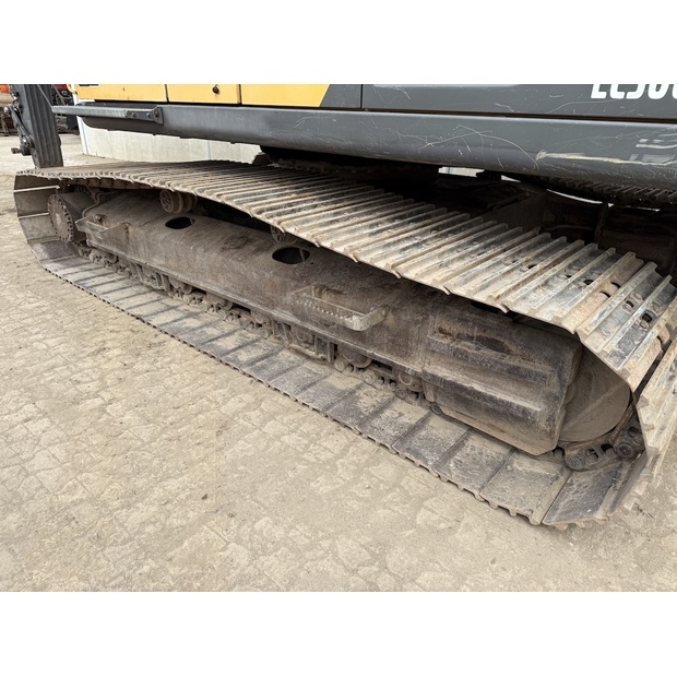 2012 Volvo EC300DL-48034350