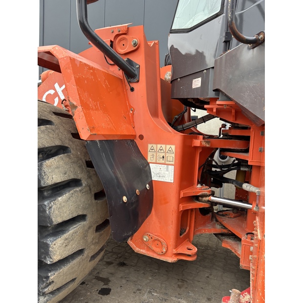 2010 Hitachi ZW370-48036147