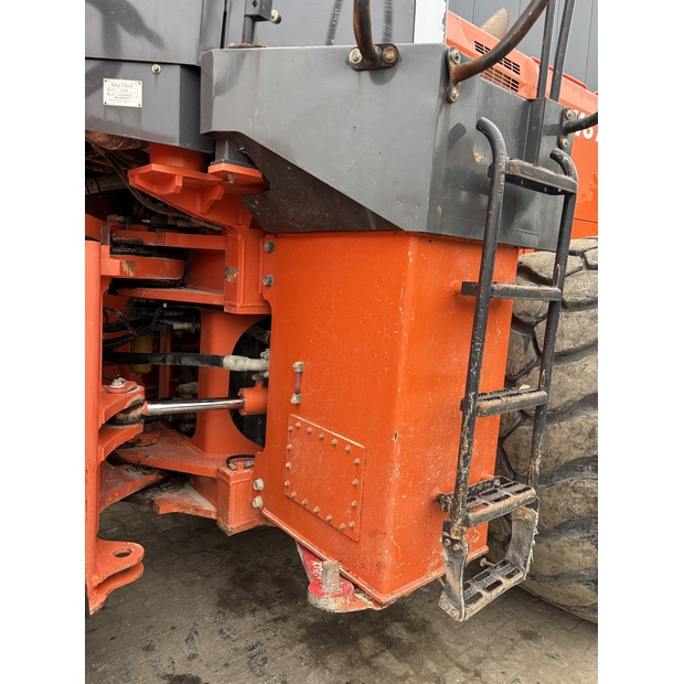 2010 Hitachi ZW370-48036149