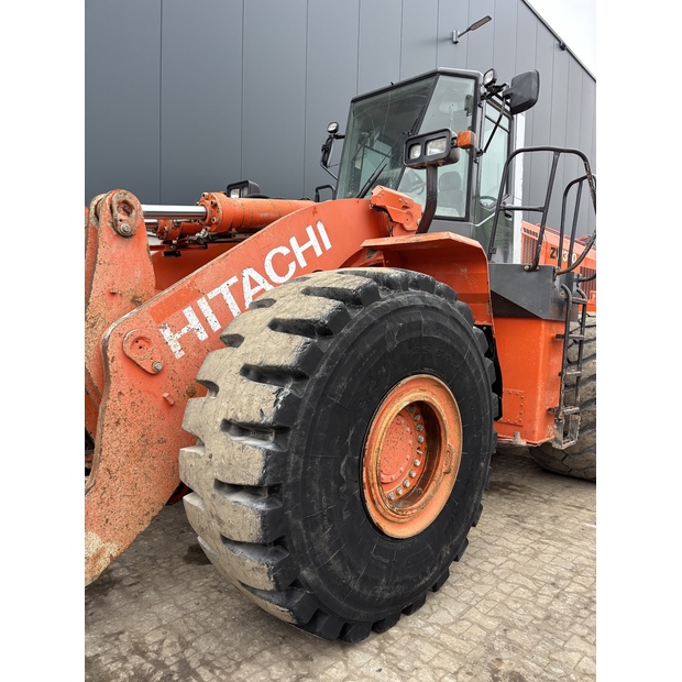 2010 Hitachi ZW370-48036152