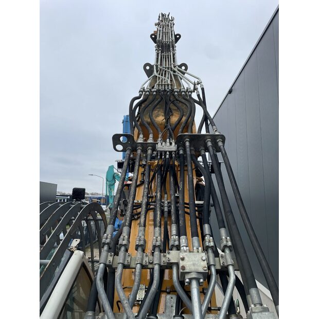 2007 ليبهير R954C-48036657