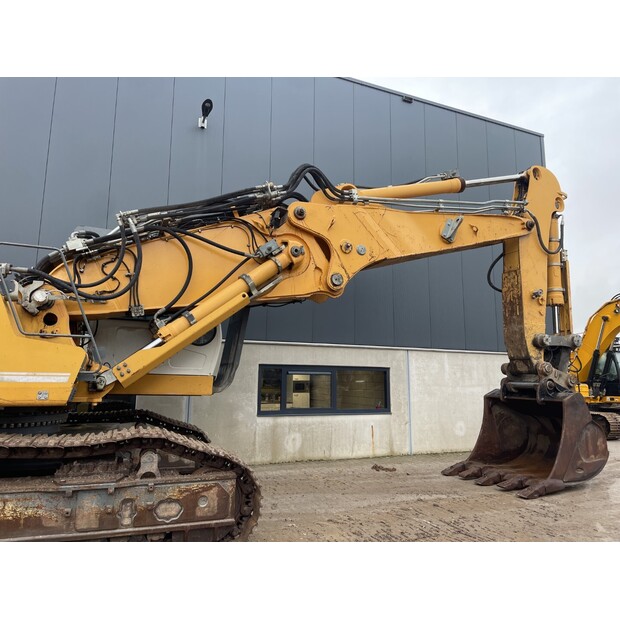 2007 ليبهير R954C-48036676