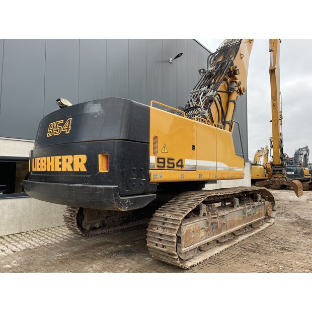 2007 ليبهير R954C-48036682