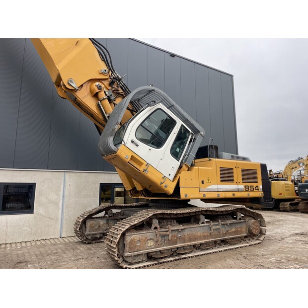 2007 ليبهير R954C-48036710