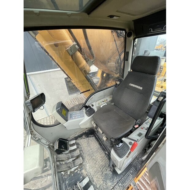 2007 ليبهير R954C-48036752