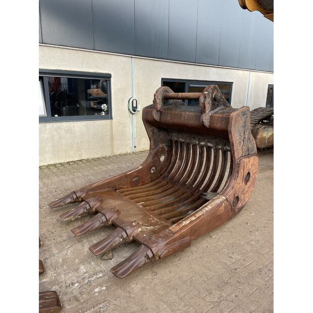 2007 ليبهير R954C-48036761