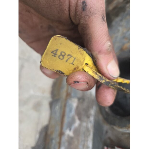 موصل سريع أويل كويك مستعملة-48037824