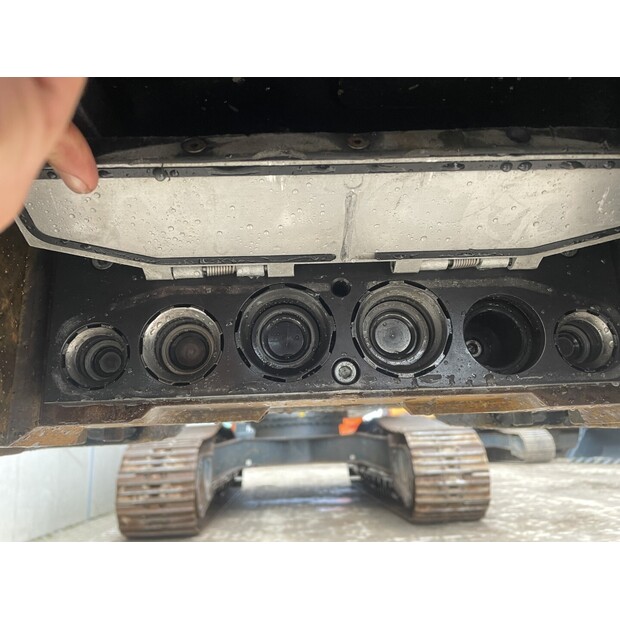 Quick coupler OilQuick Used-48037831