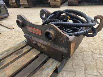 quick-coupler-oilquick-used-1465915-48037840