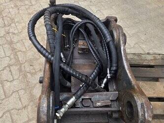 quick-coupler-oilquick-used-1465915-48037842