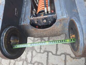 quick-coupler-oilquick-used-1465918-48037878