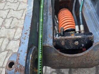 quick-coupler-oilquick-used-1465918-48037881