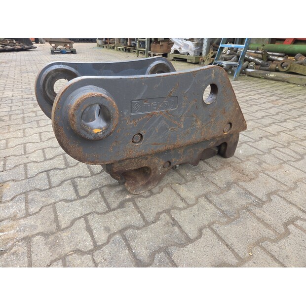 Quick coupler OilQuick Used-48037885