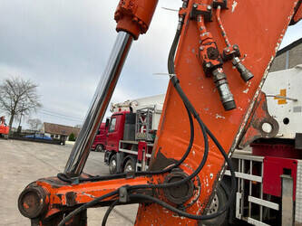 2012-hitachi-zx250lc-5b-1465931-48039375