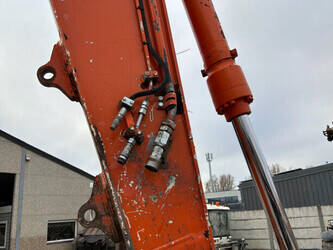 2012-hitachi-zx250lc-5b-1465931-48039376