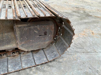 2012-hitachi-zx250lc-5b-1465931-48039382