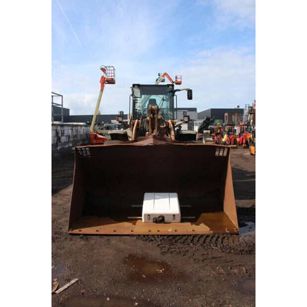 2008 CASE 821E-48039414