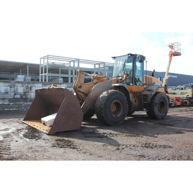 2008 CASE 821E-48039415