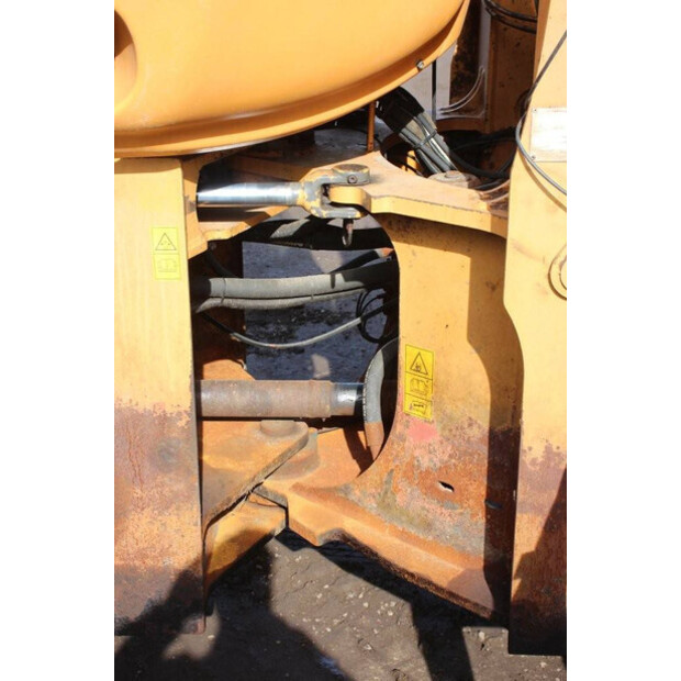 2008 CASE 821E-48039426