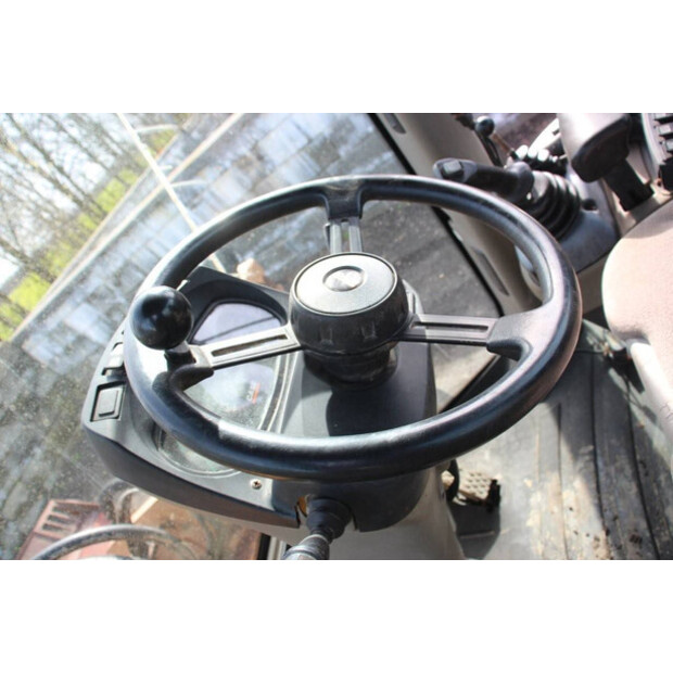 2008 CASE 821E-48039433