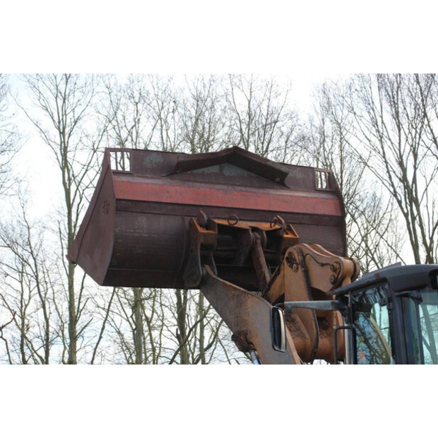 2008 CASE 821E-48039443