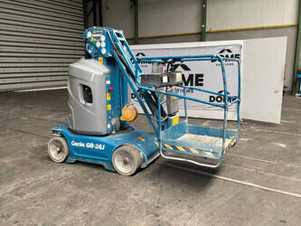 Image for AERIAL LIFTS 2013 Genie GR-26J