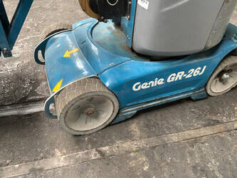 2013-genie-gr-26j-48039590