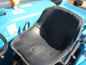 mitsubishi-d2050-1465947-48039926