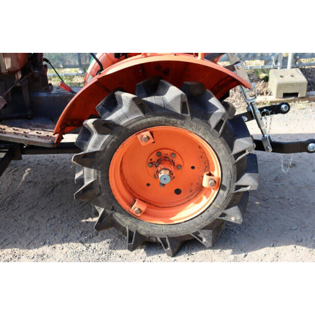 KUBOTA B7001-48040206