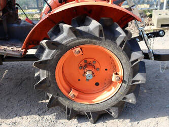 kubota-b7001-1465958-48040206