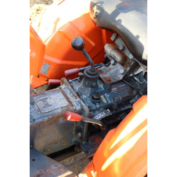 KUBOTA B7001-48040223