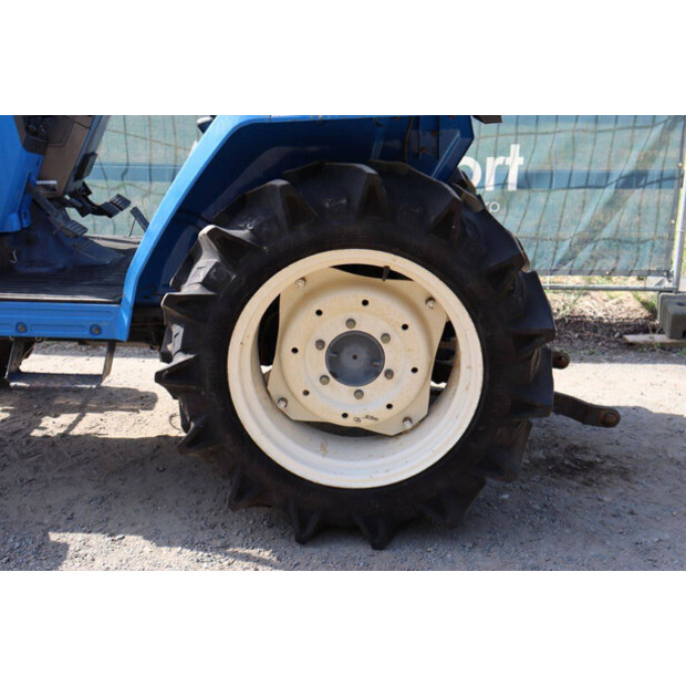 لسكي TA230F-48040297