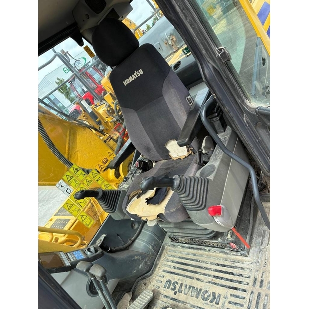 2016 كوماتسو PC210LCI-10-48044066