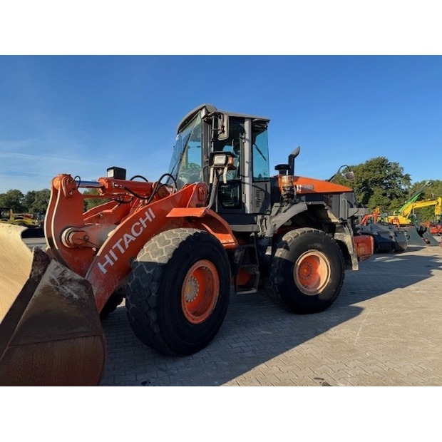 Hitachi ZW180-48046980