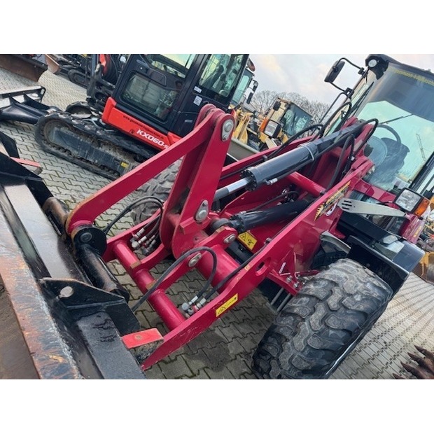 YANMAR V120-5-48047506