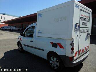 2011-renault-kangoo-1466043-48051808