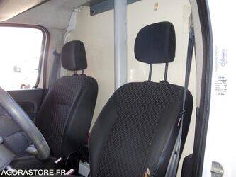 2011-renault-kangoo-1466043-48051812