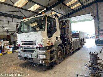 Image de CAMIONS À PLATEAU 2005 Iveco 260S31