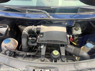 2016-volkswagen-crafter-1466056-48052000