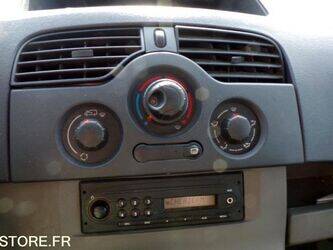 2009-renault-kangoo-1466057-48052028