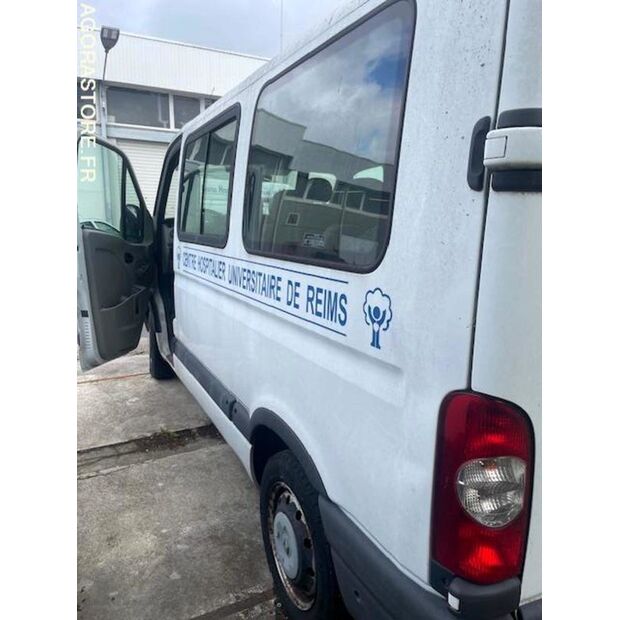 2002 Renault Trafic-48052053