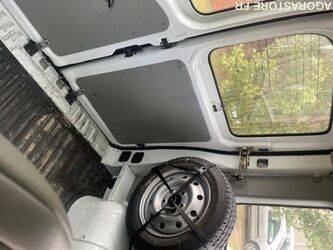 2002-renault-trafic-1466058-48052056