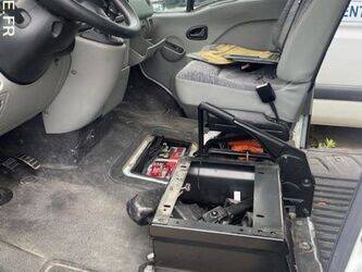 2002-renault-trafic-1466058-48052061