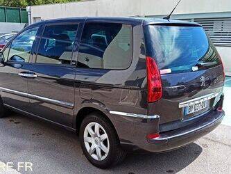 2011-peugeot-807-48052108