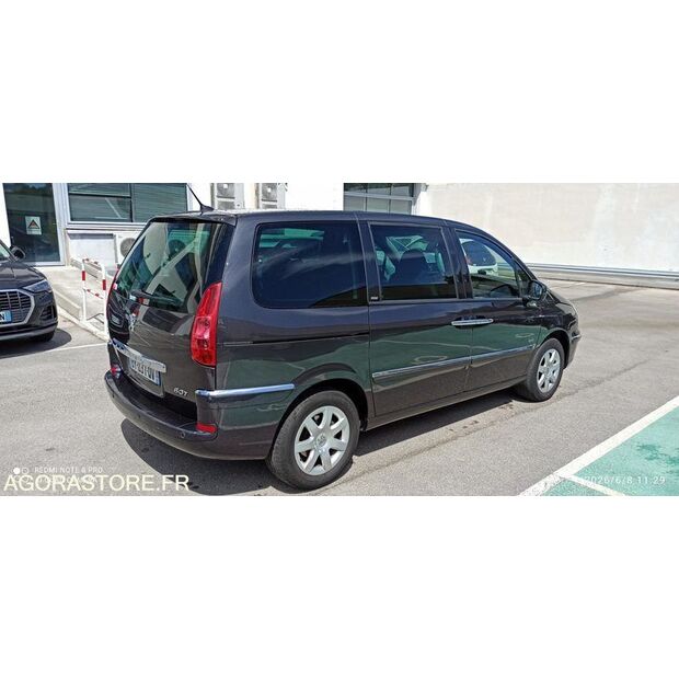 2011 بيجو 807-48052109