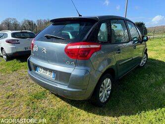 2010-citroen-c4-1466062-48052117