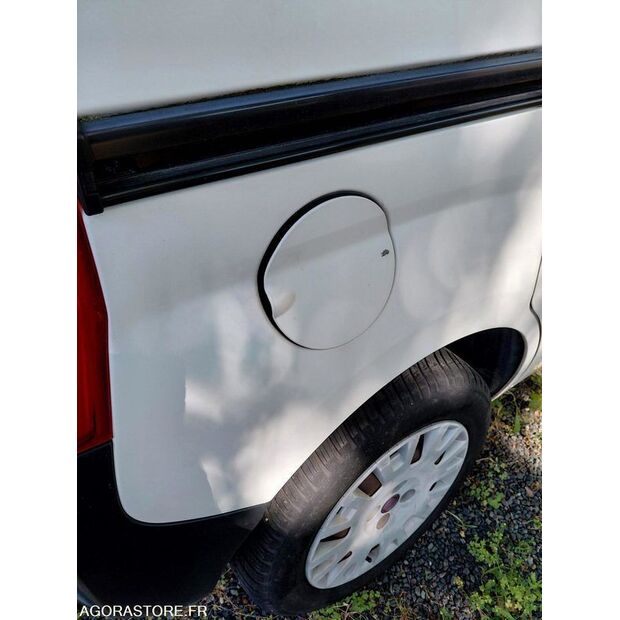 2011 Fiat Fiorino-48052139